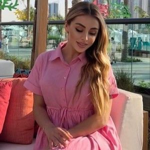 Meet your Posher, Ariana